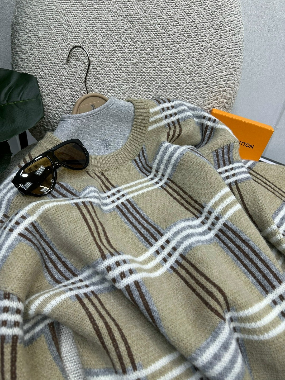 шарф burberry,теплые шарфы,свитер burberry,клетчатый шарф,шарф в клетку