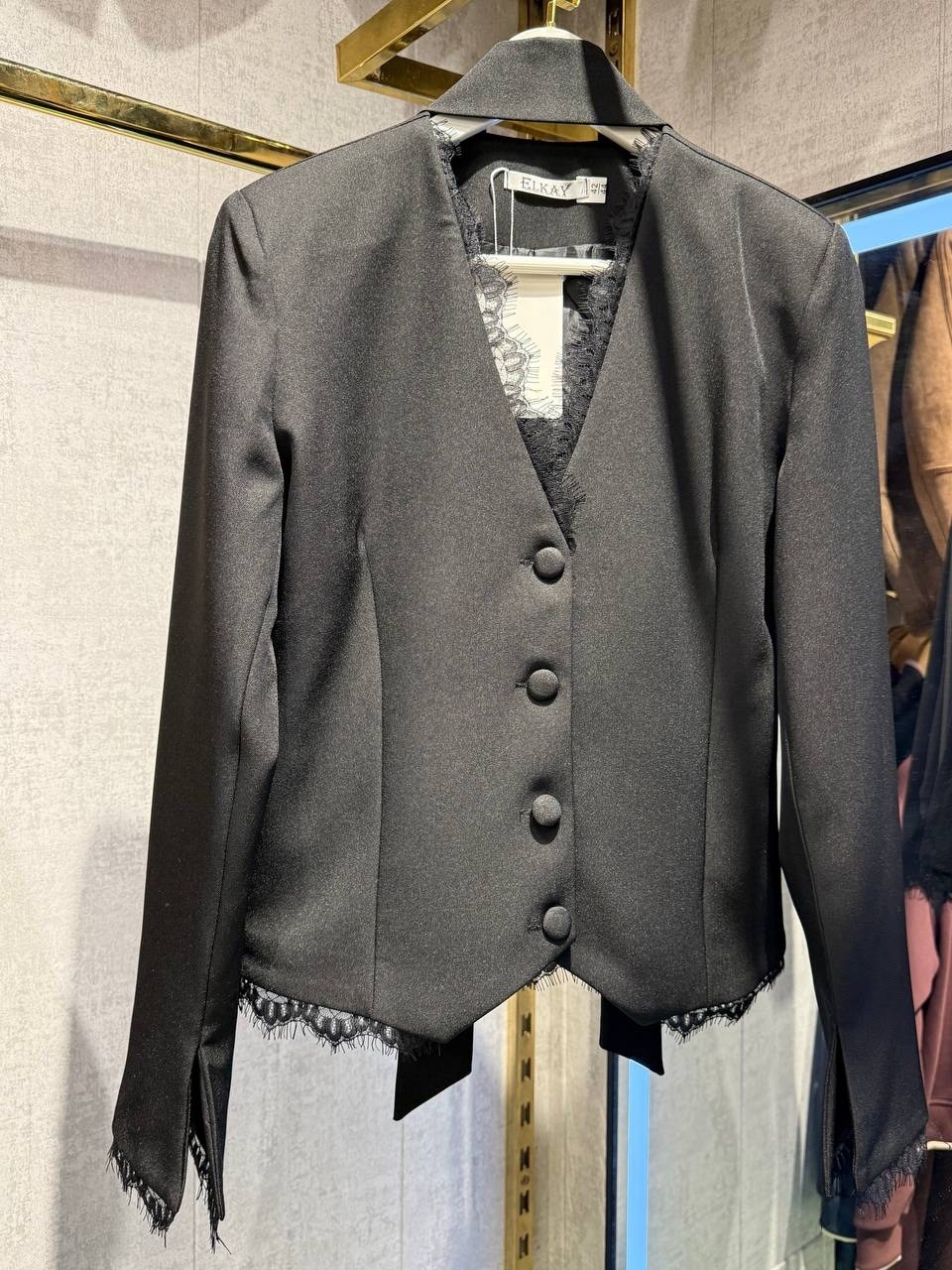 платье пиджак с кружевом,блейзер с кружевом,платье пиджак с гипюром,атласная юбка,пиджак с гипюром