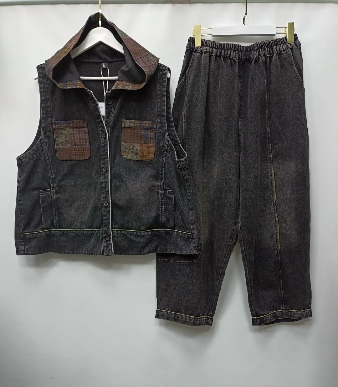 джинсовый жилет женский,женский джинсовый жилет с v-образным вырезом,жилет джинсовый,женский джинсовый костюм,модный женский жилет