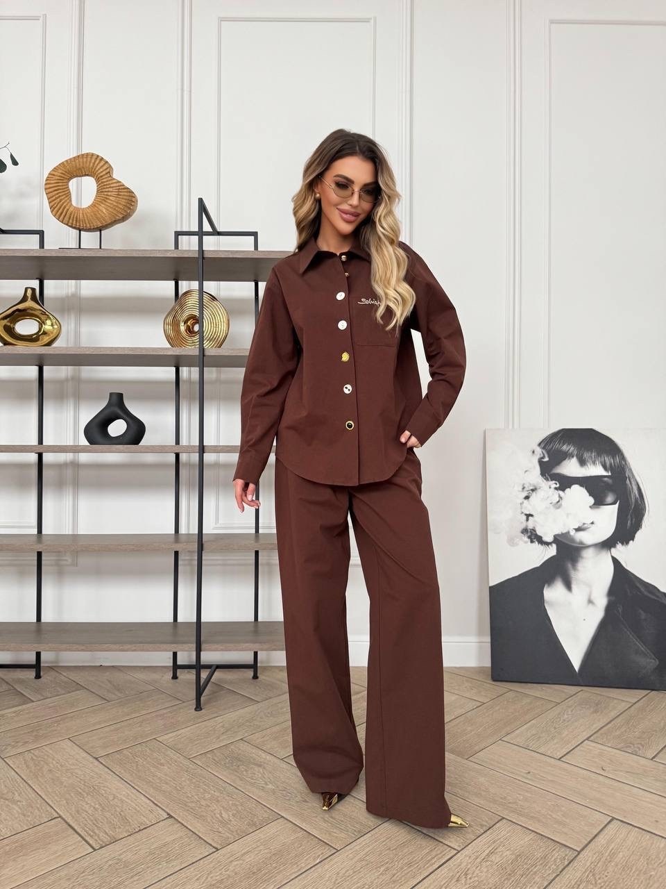 стильные костюмы,коричневый костюм,костюм с брюками,костюм с брюками и рубашкой,женские костюмы