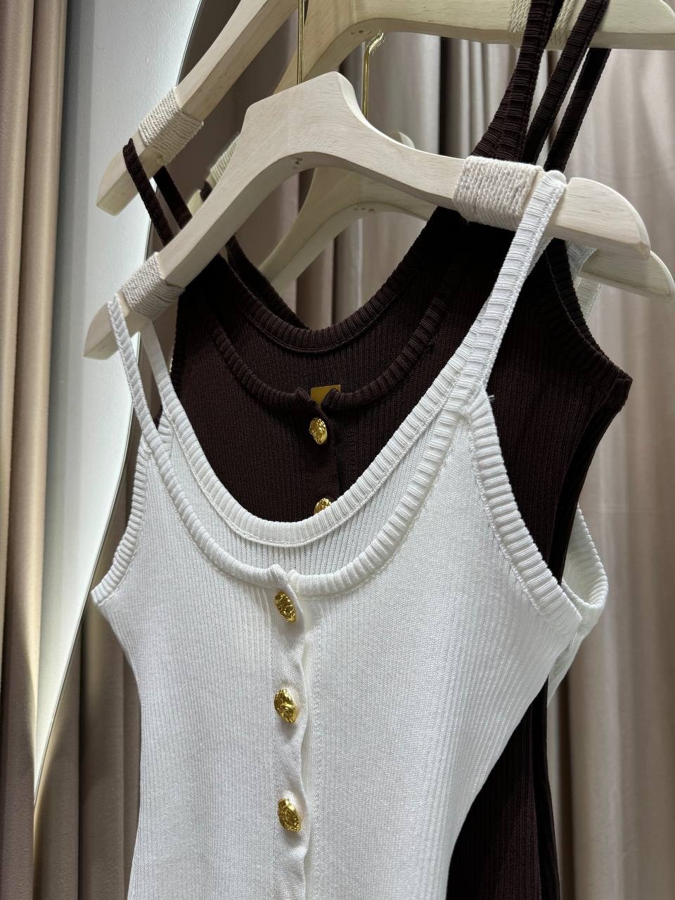 вязаные топы,женская майка,трикотажный топ,топ на пуговицах,женский топ