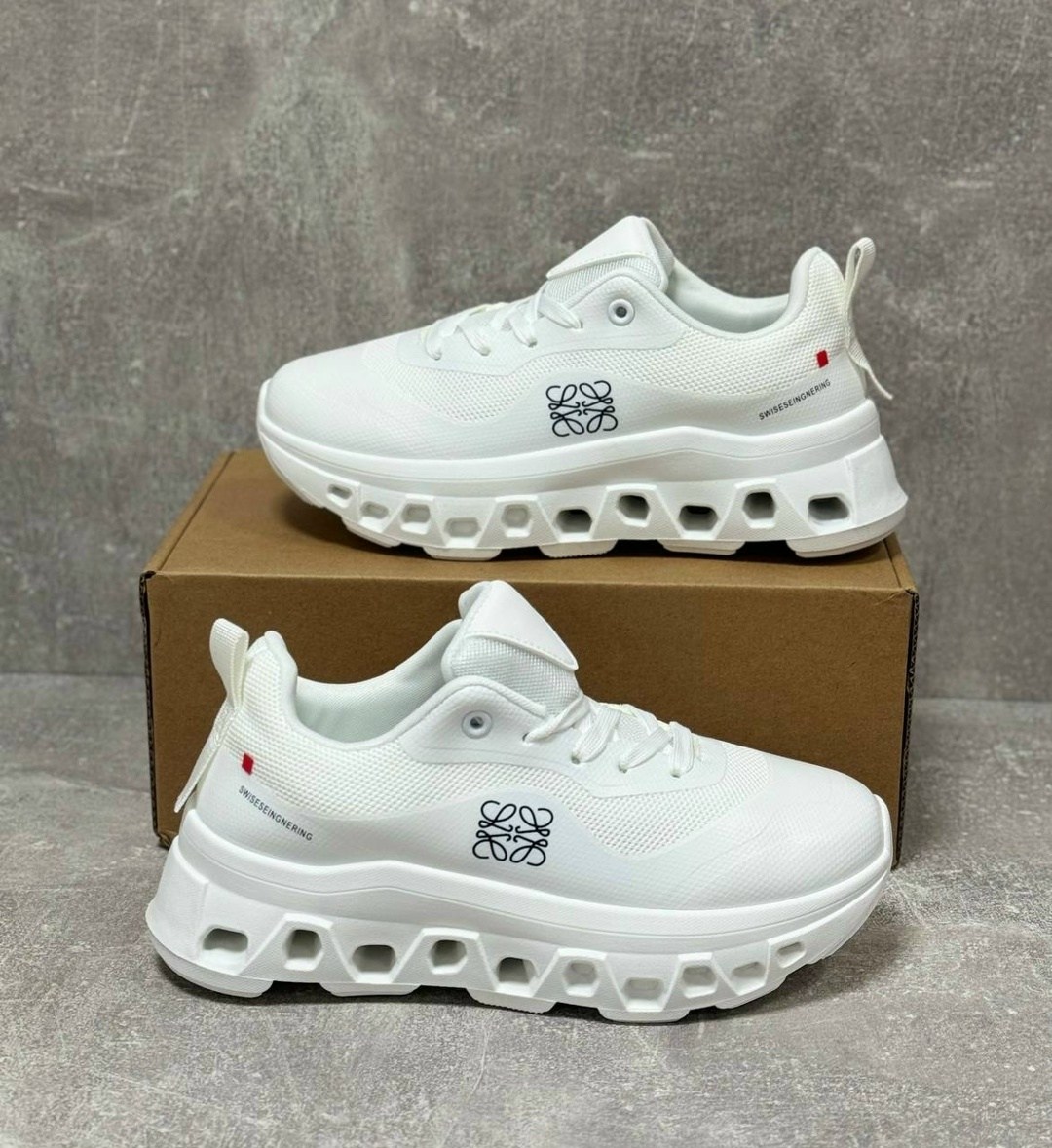 женские кроссовки,,дышащие кроссовки,массивные кроссовки,кроссовки