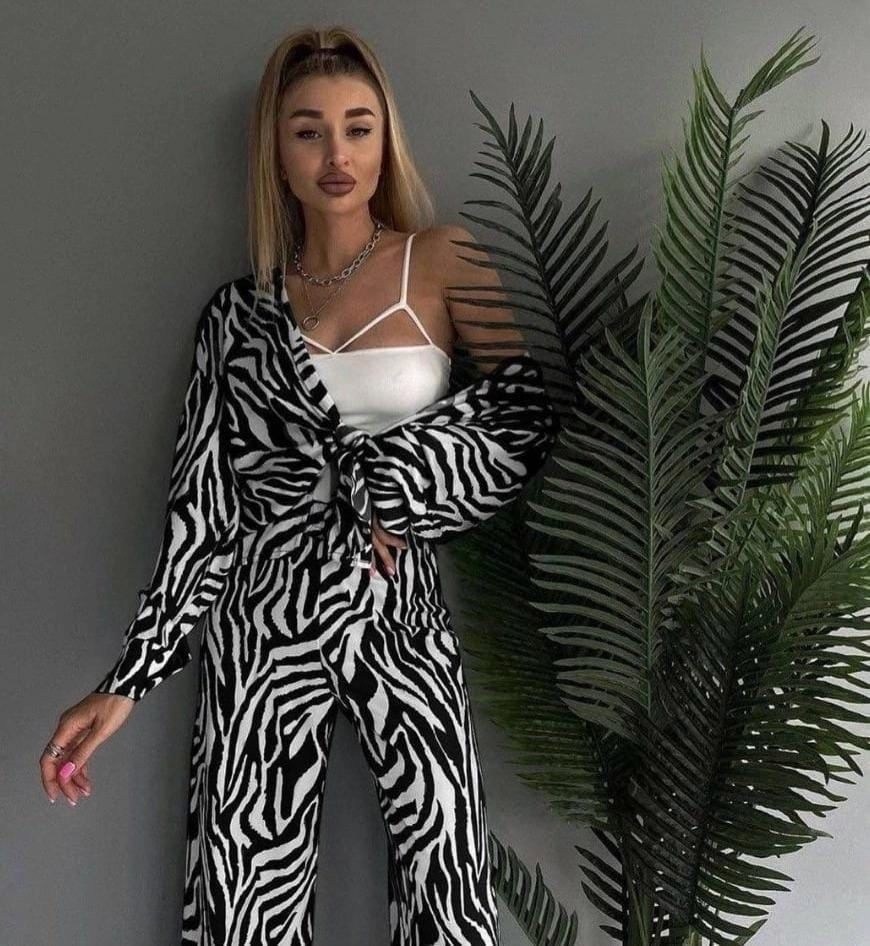 костюм с брюками,женские костюмы,костюмы комплекты,брючные женские костюмы,костюм со штанами