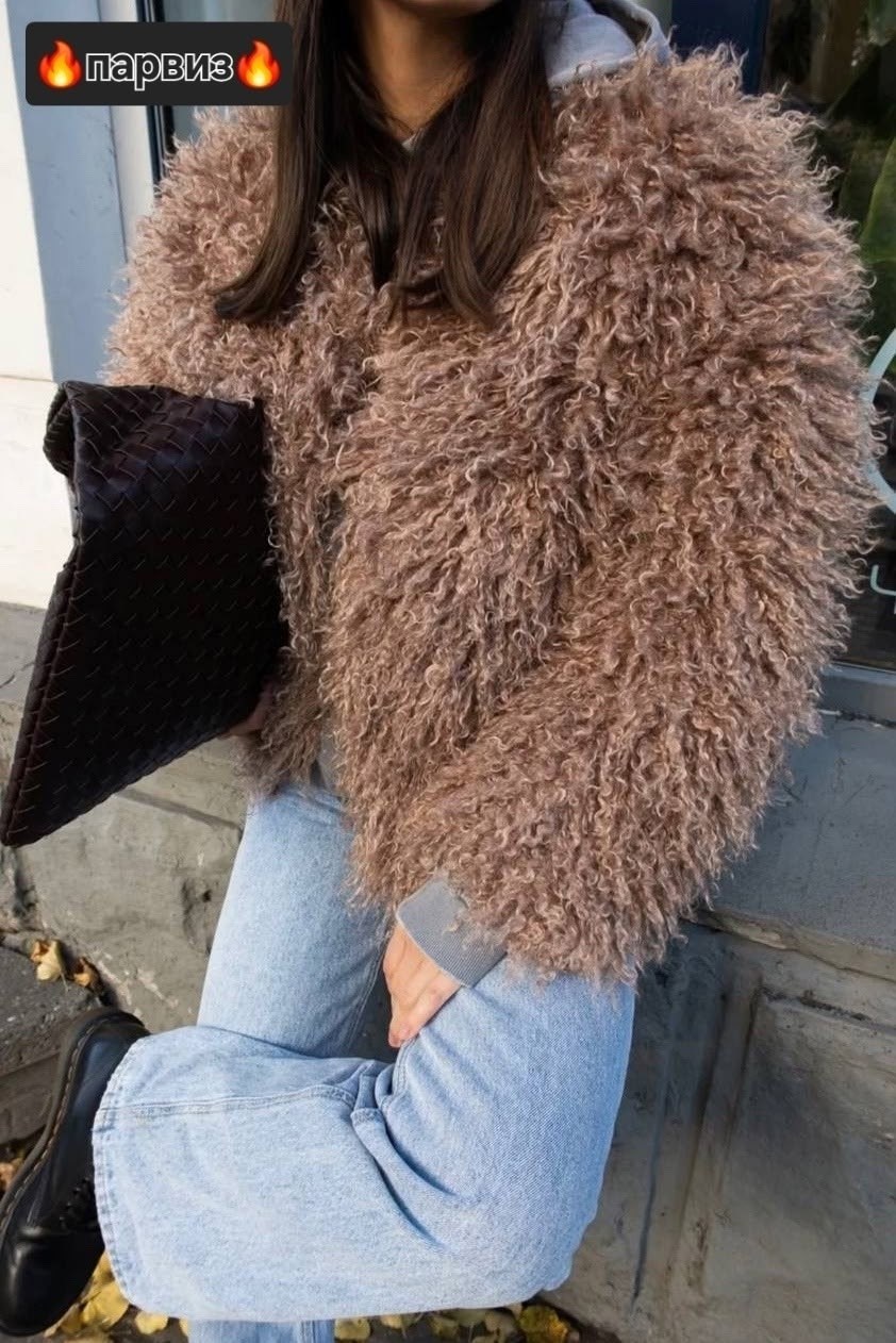 шубка,куртка для женщин,шуба из ламы,шуба из искусственного меха,пальто женское