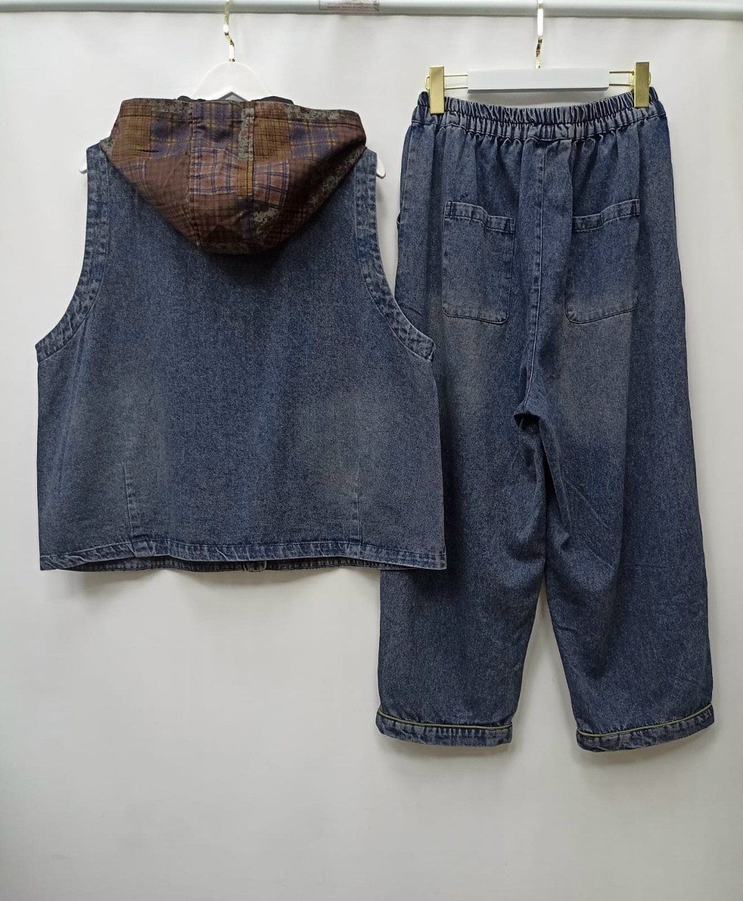 джинсовый жилет женский,женский джинсовый жилет с v-образным вырезом,жилет джинсовый,женский джинсовый костюм,модный женский жилет