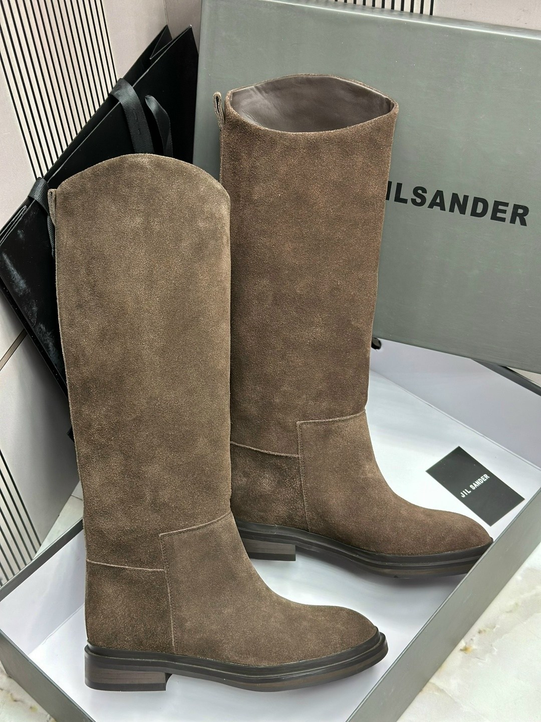 сапоги женские,женские сапоги jil sander черные кожаные,сапоги,женские демисезонные сапоги,