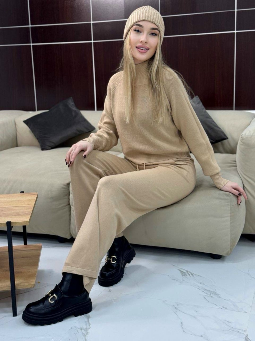 трикотажный костюм,костюм с кашемиром,костюм тройка: джемпер, брюки, шапка,вязаные костюмы,женский трикотажный костюм