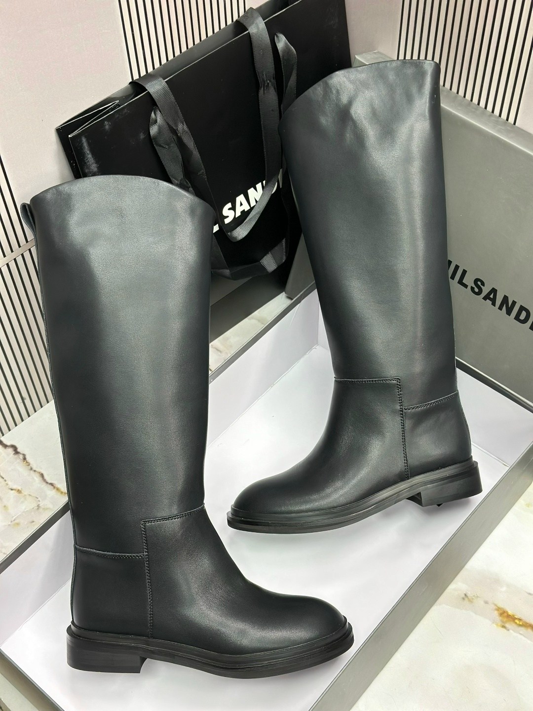 сапоги женские,женские сапоги jil sander черные кожаные,сапоги,женские демисезонные сапоги,