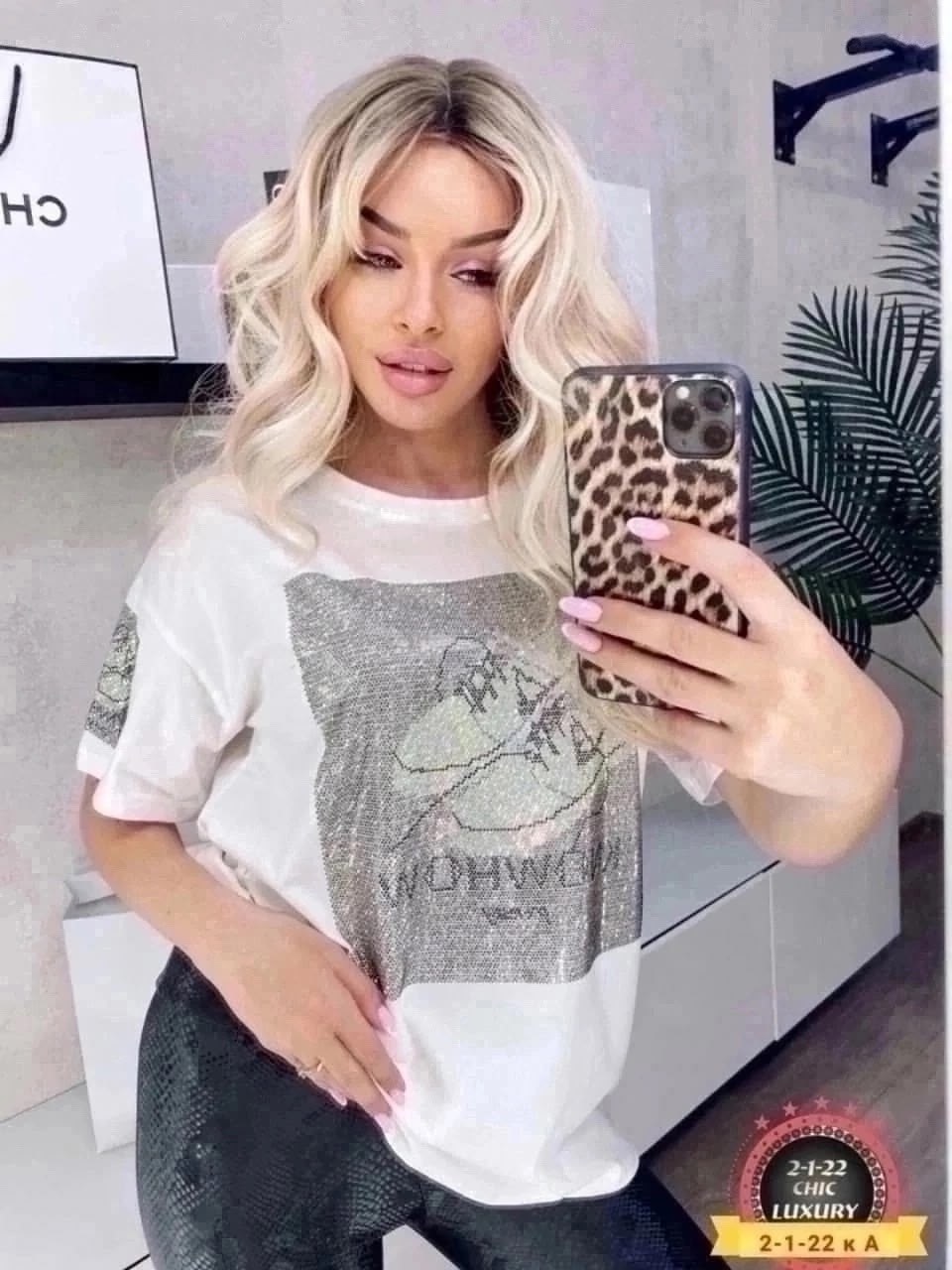 футболка со стразами оверсайз,женская футболка оверсайз,женская футболка со стразами,женская футболка,женская футболка оверсайз со стразами