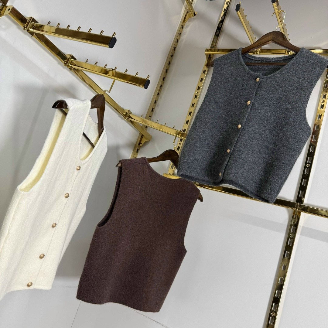 женский вязаный жилет,вязаные жилеты,трикотажный жилет,вязаная жилетка,вязаная безрукавка