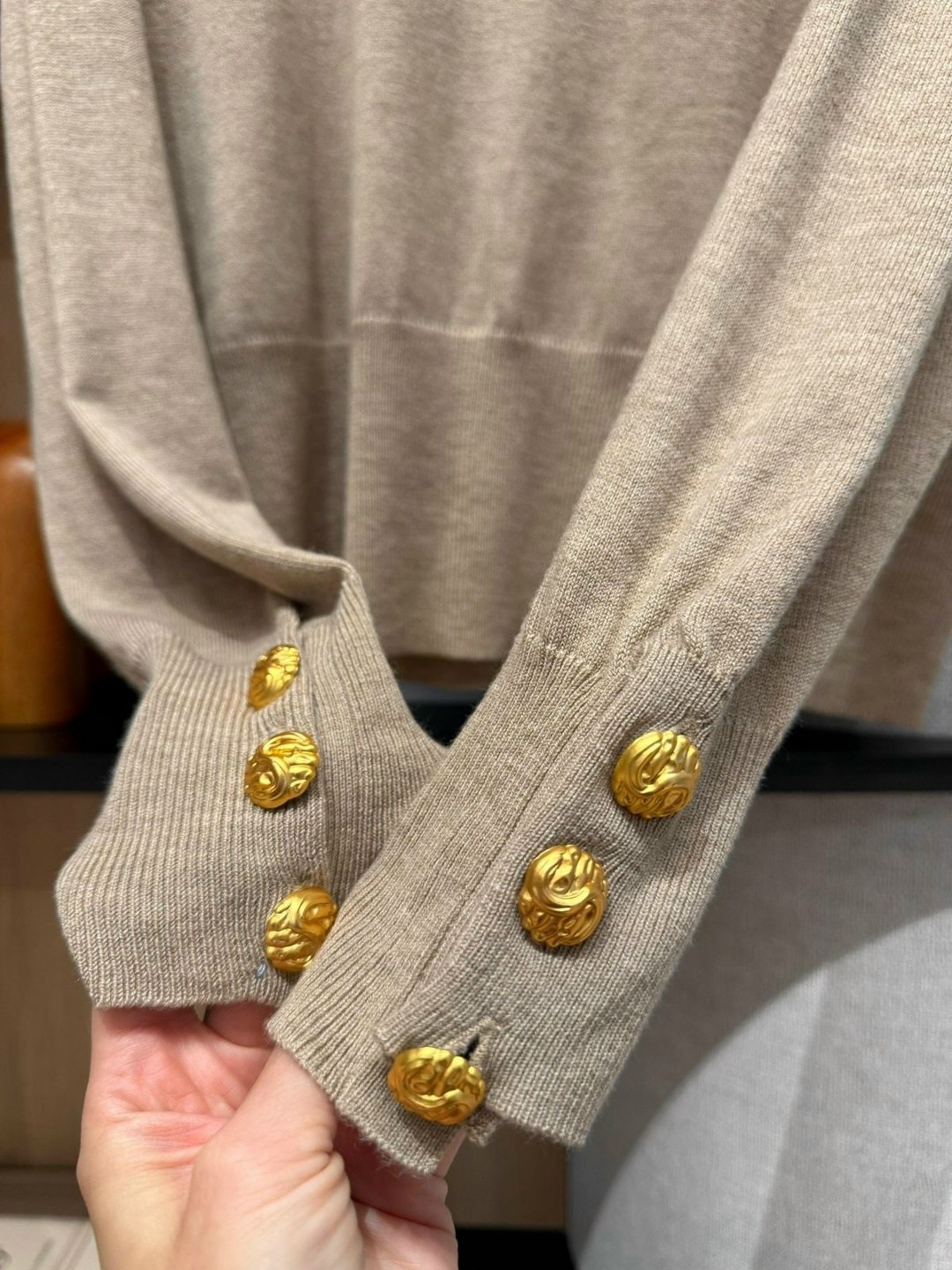 бежевый свитер,водолазка женская,женская кофта,стильный свитер,свитера женские