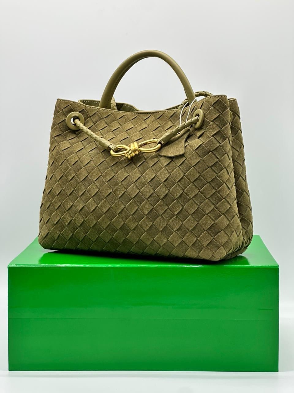 bottega veneta сумка женская,bottega veneta сумка,сумка bottega,сумка боттега венета,оливковая кожаная сумка bottega veneta andiamo large