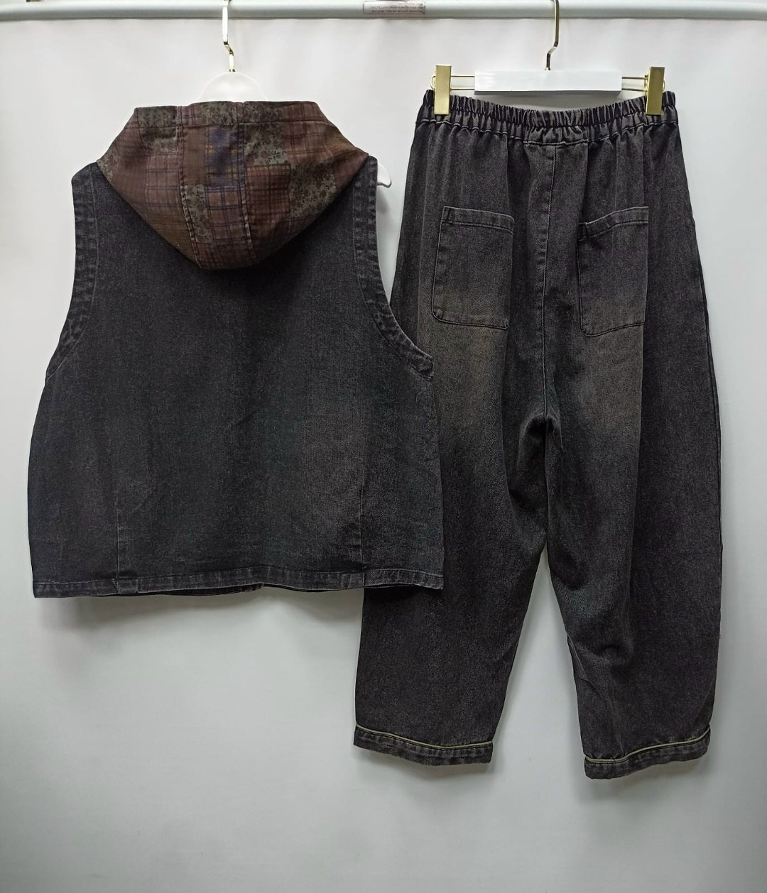 джинсовый жилет женский,женский джинсовый жилет с v-образным вырезом,жилет джинсовый,женский джинсовый костюм,модный женский жилет