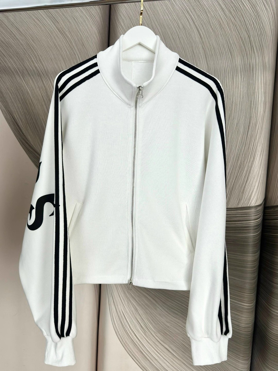 толстовка женская,куртка модная,куртка повседневная,толстовка оверсайз,женская кофта