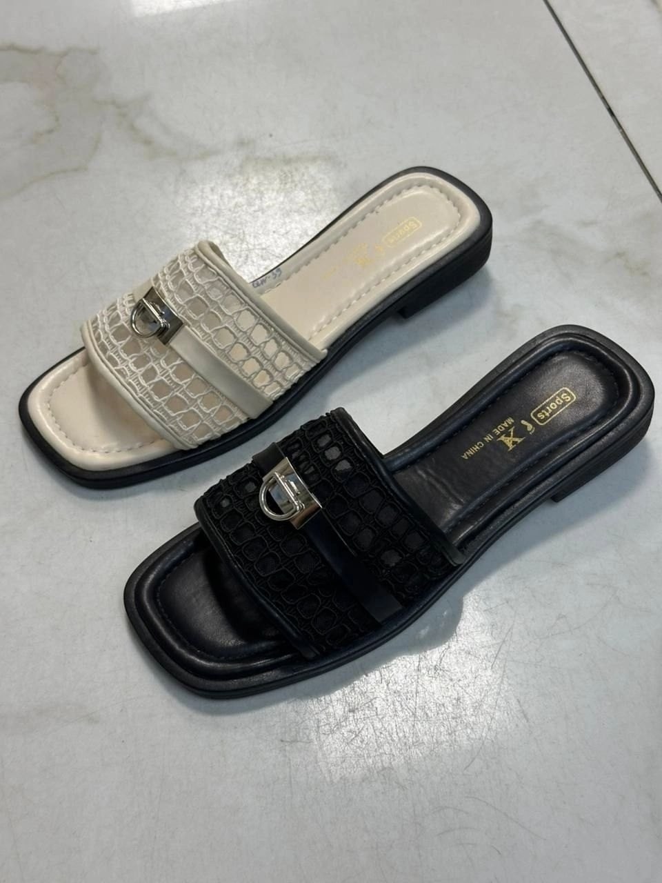 женские шлепанцы,шлепки фенди,шлепки женские удобные,,модные шлепанцы