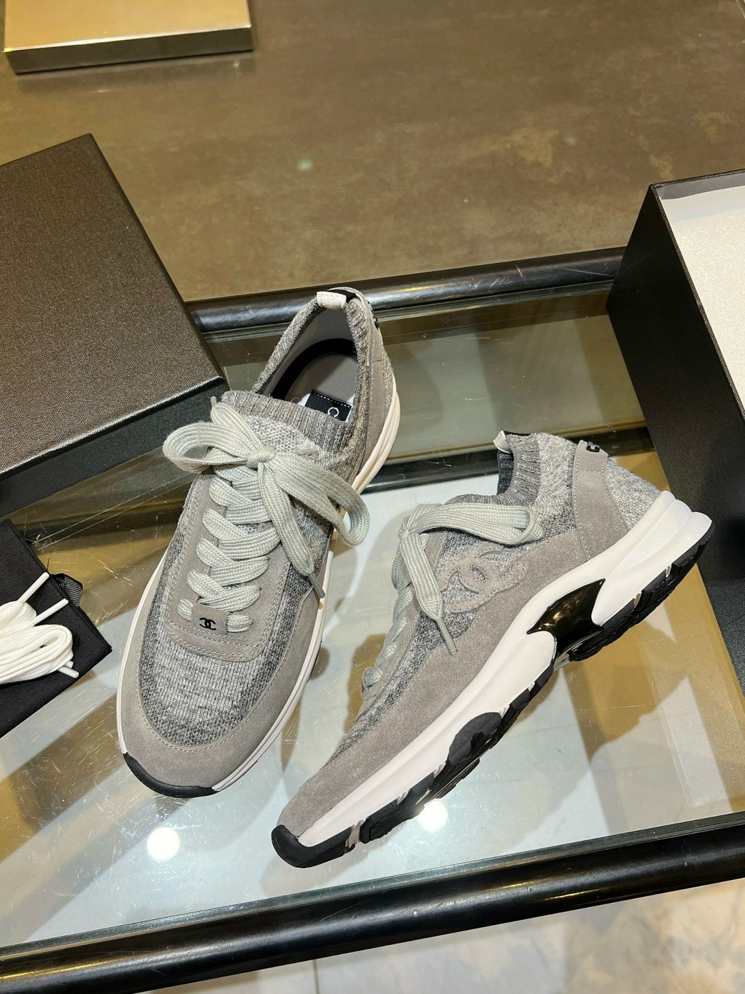 кроссовки женские chanel,chanel кроссовки,,кроссовки dolce gabbana женские,кроссовки шанель женские