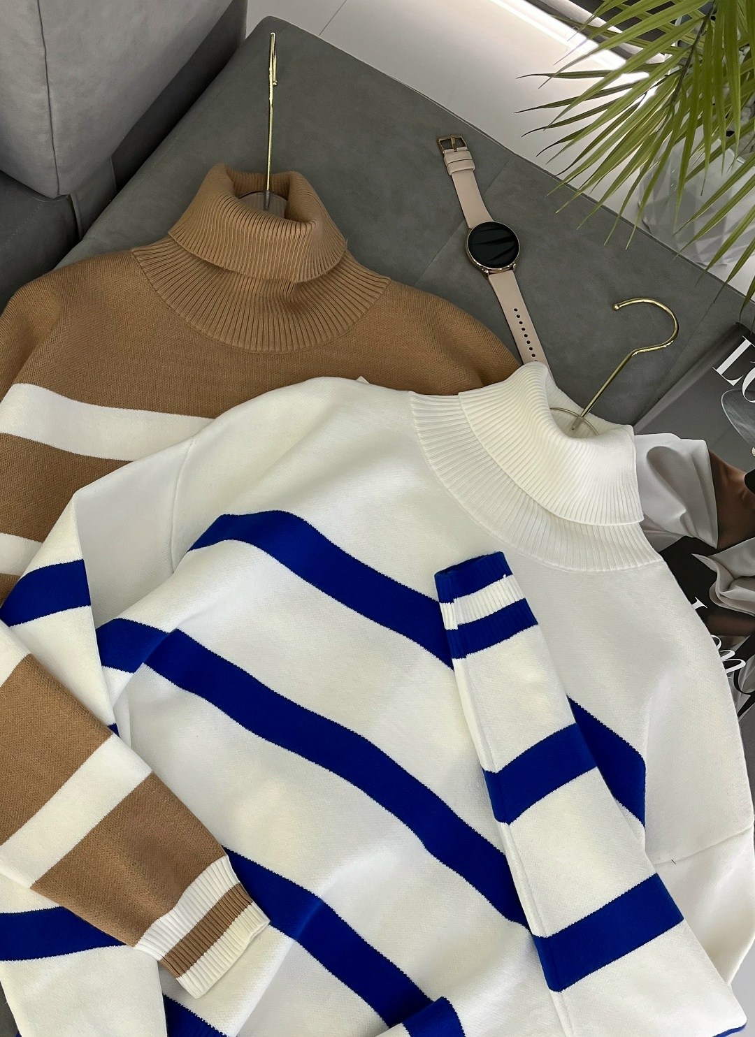 свитер в полоску,женский свитер в полоску,свитер модный,свитера женские,вязаный свитер в полоску