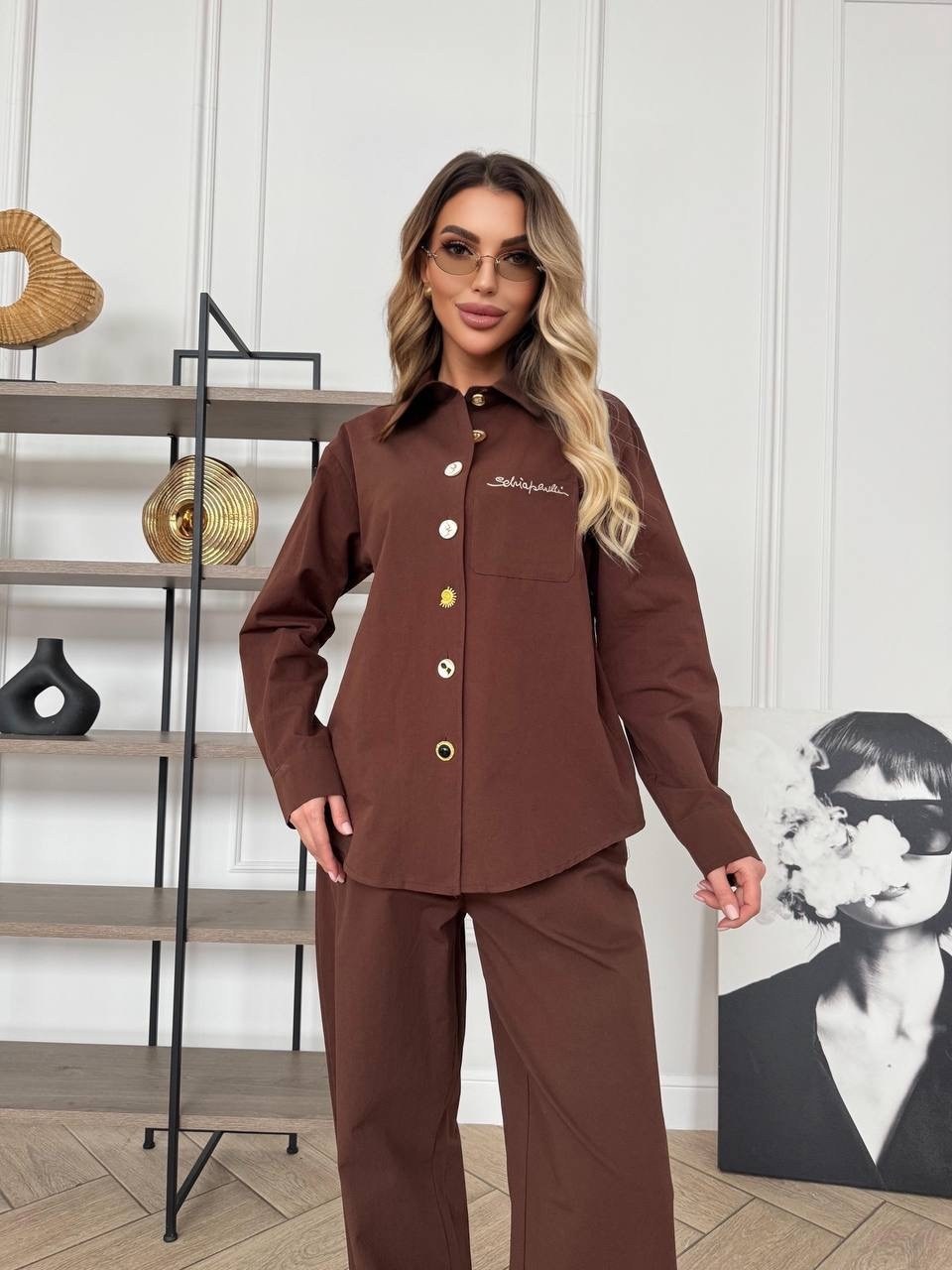 стильные костюмы,коричневый костюм,костюм с брюками,костюм с брюками и рубашкой,женские костюмы