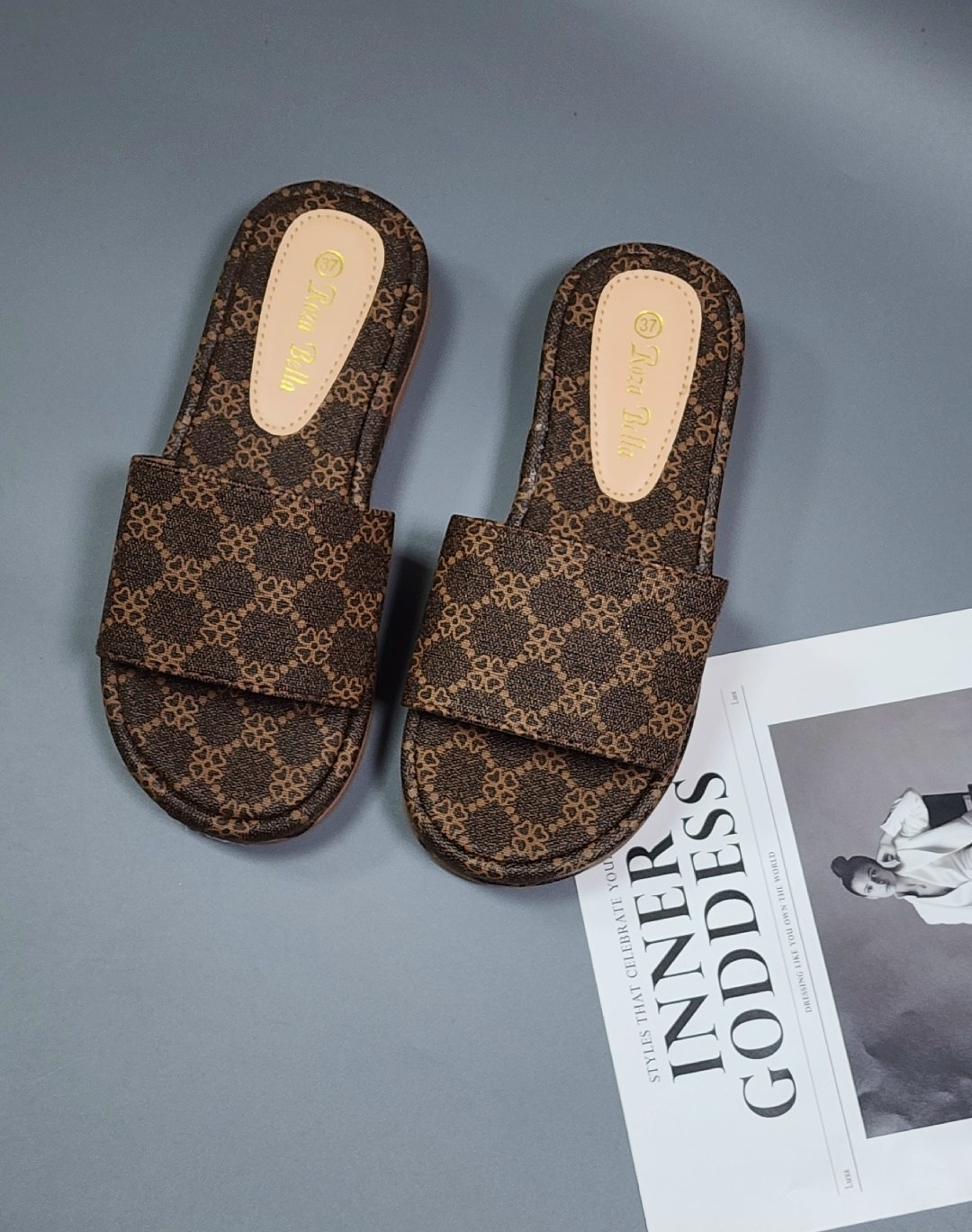шлепки gucci 2026,шлепки гуччи бежевые,gucci sandals,шлепанцы gucci женские,шлепанцы женские