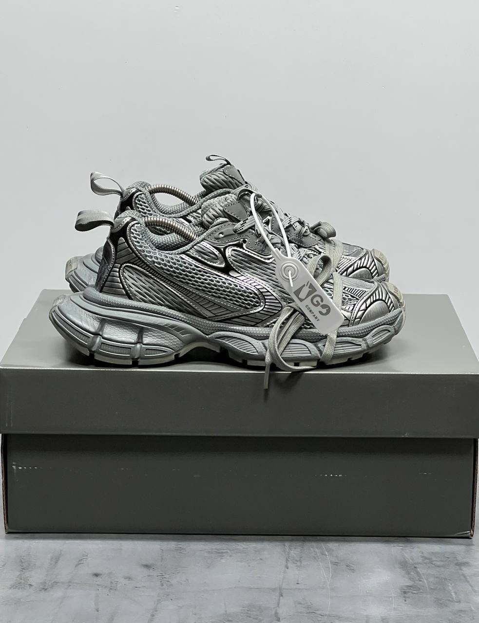 кроссовки balenciaga 3xl daddy серый/серебристый,женские кроссовки balenciaga 3xl серебристый серый,кроссовки balenciaga,кроссовки в стиле balenciaga copy 1:1,мужские массивные кроссовки balenciaga 3x