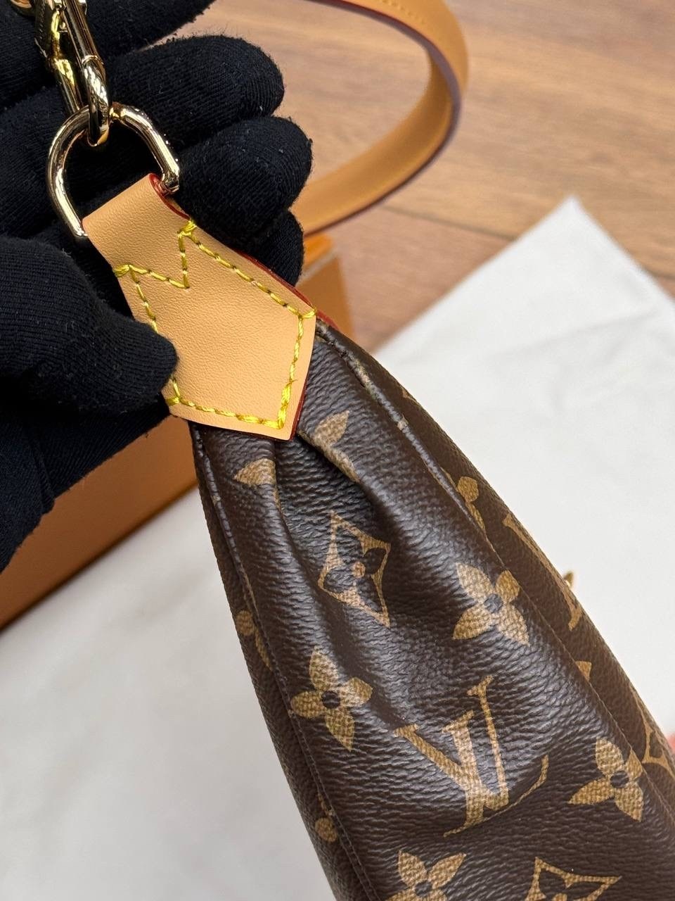 сумка женская louis vuitton,сумкa louis vuitton,сумка луи виттон полумесяц,сумка на плечо louis vuitton,louis vuitton сумка полумесяц на плечо