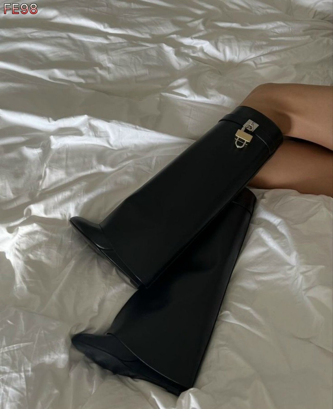 сапоги живанши,сапоги,женские сапоги,сапоги givenchy,сапоги трубы на каблуке