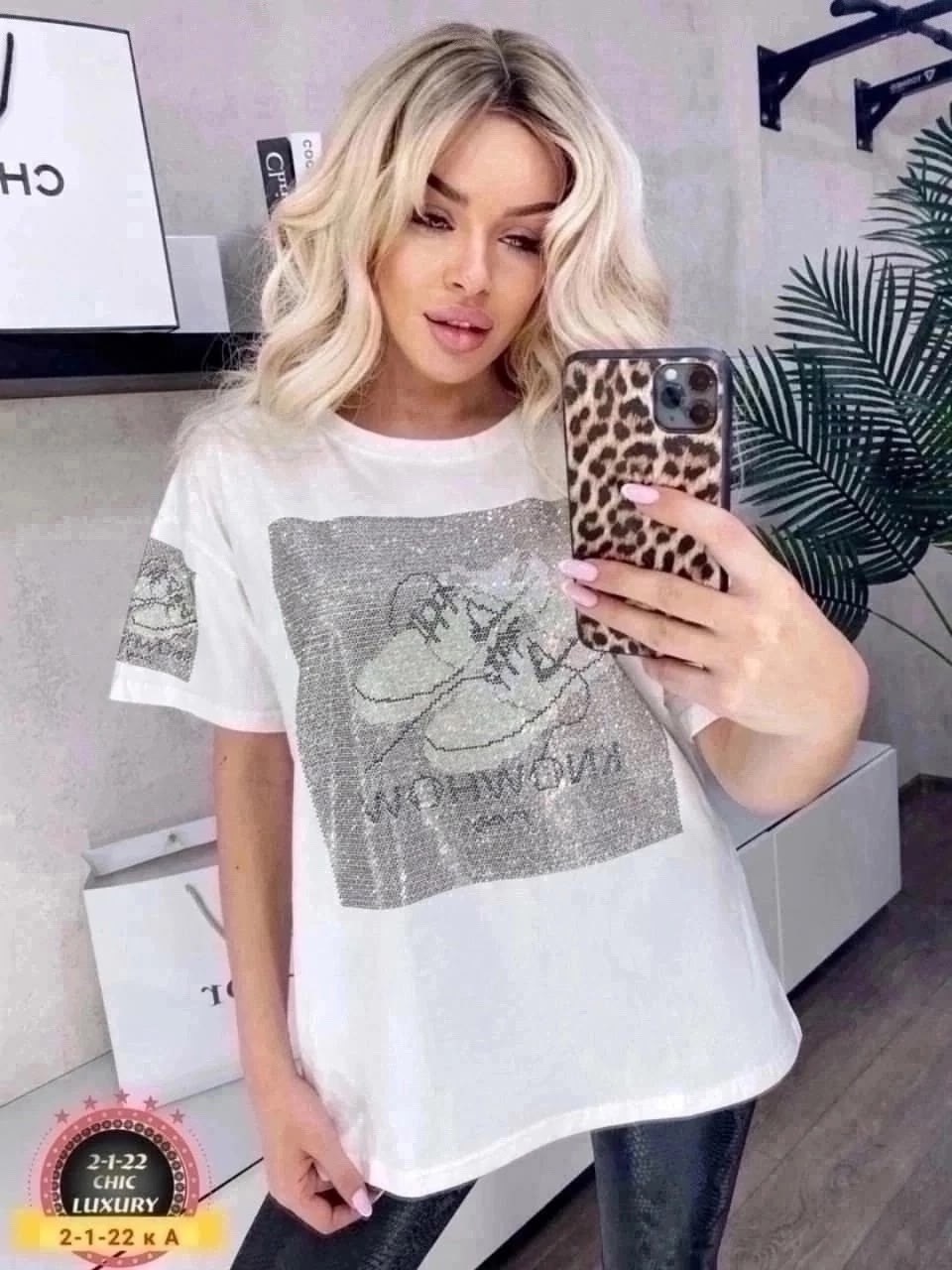 футболка со стразами оверсайз,женская футболка оверсайз,женская футболка со стразами,женская футболка,женская футболка оверсайз со стразами