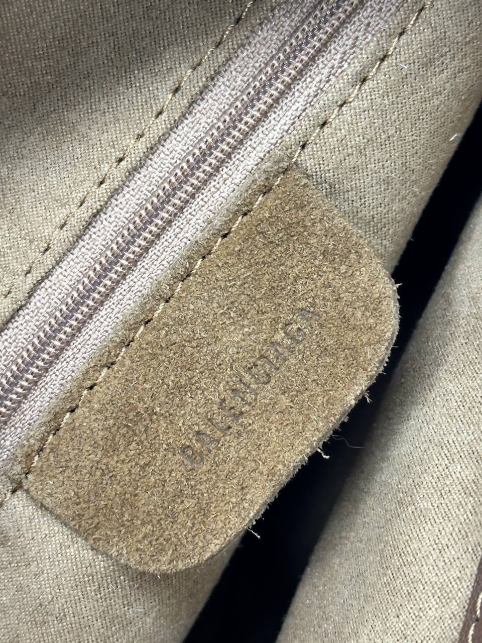 сумка баленсиага хобо,сумка баленсиага зеленая,сумка женская кросс боди,замшевая сумка,сумка