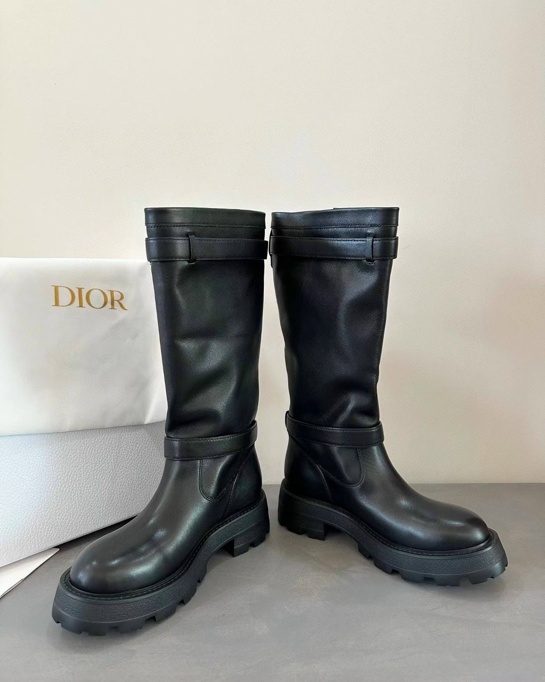 женские сапоги,сапоги диор,сапоги,,сапоги christian dior