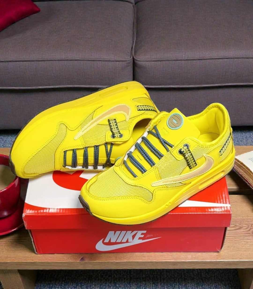 кроссовки,кроссовки желтые,nike air max 1 travis scott cactus jack saturn,travis scott x nike air max 1,кроссовки яркие