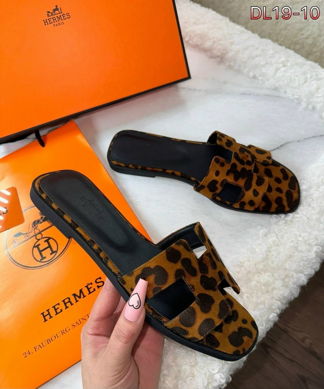 шлепки hermes женские,шлепанцы женские,шлепанцы из натуральной кожи hermes,шлепки эрмес,шлепки гермес женские