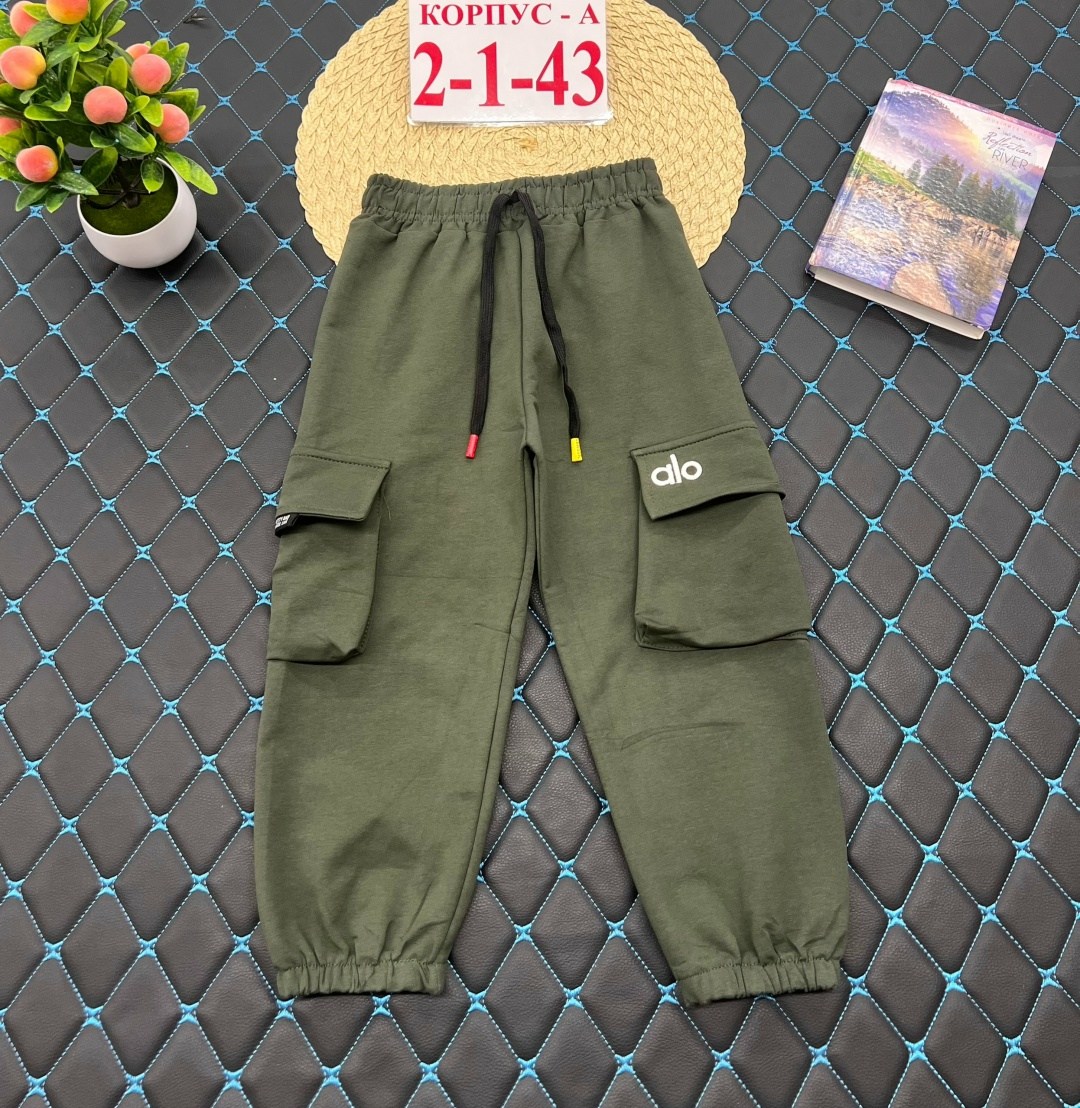 брюки для мальчика,брюки для мальчика защитного цвета,спортивные брюки для мальчика,джоггеры для мальчиков,детские спортивные брюки для мальчика