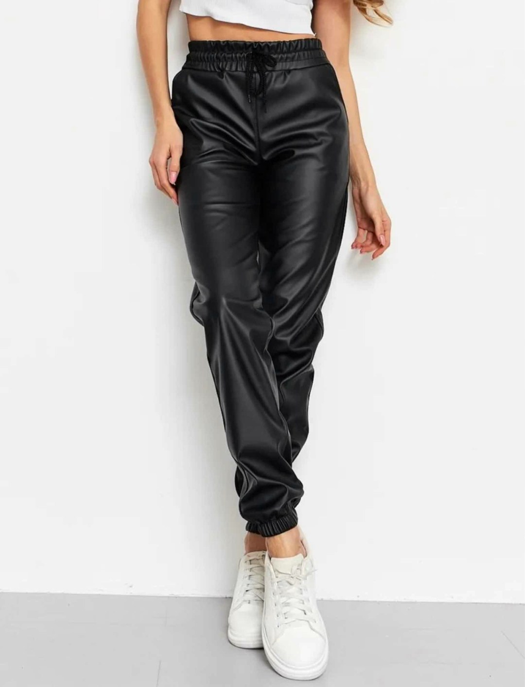 брюки свободные кожаные женские,джоггеры из экокожи женские,брюки кожаные джоггеры mimil,брюки кожа,брюки свободные кожаные женские арт. 776726