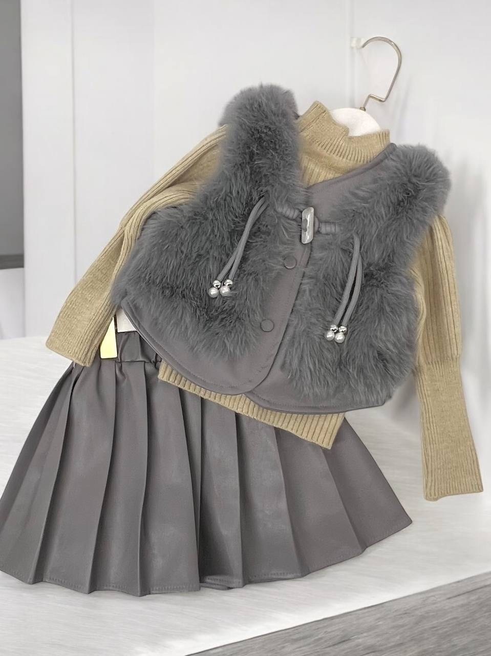 жилет для девочек,сарафан детский,юбка для девочки,жилеты детские,ребенок