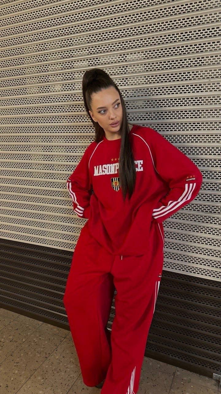 костюм спортивный,женский спортивный костюм,костюм женский,спортивный костюм для женщин,костюм спортивный красный