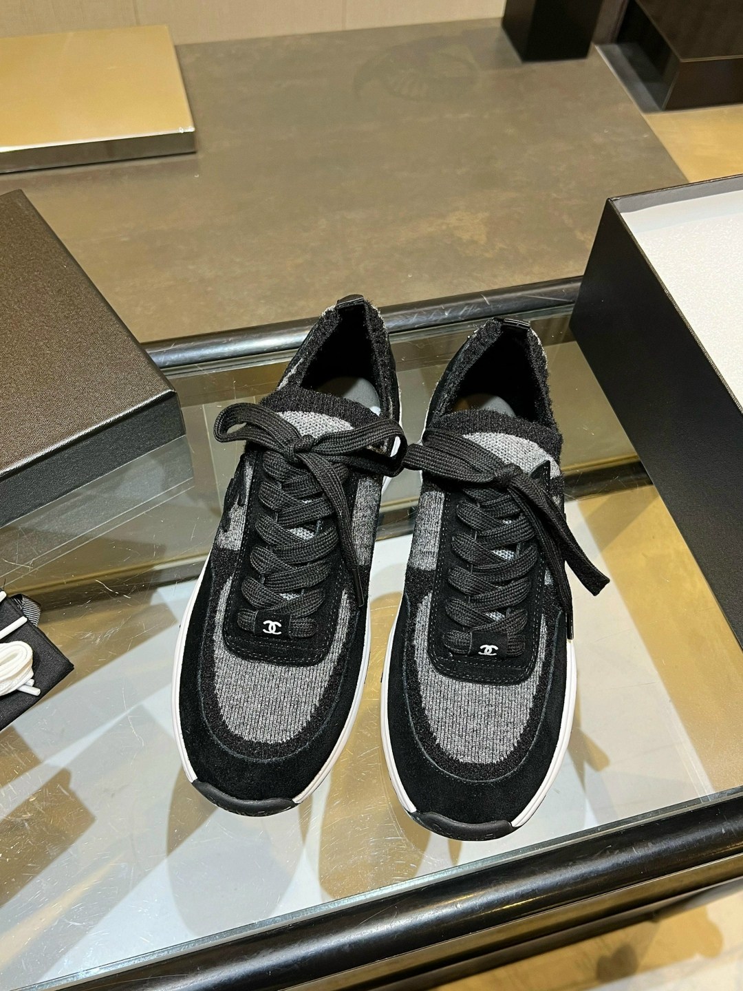 женские кроссовки chanel,chanel кроссовки,,кроссовки женскиe,брендовые кроссовки женские