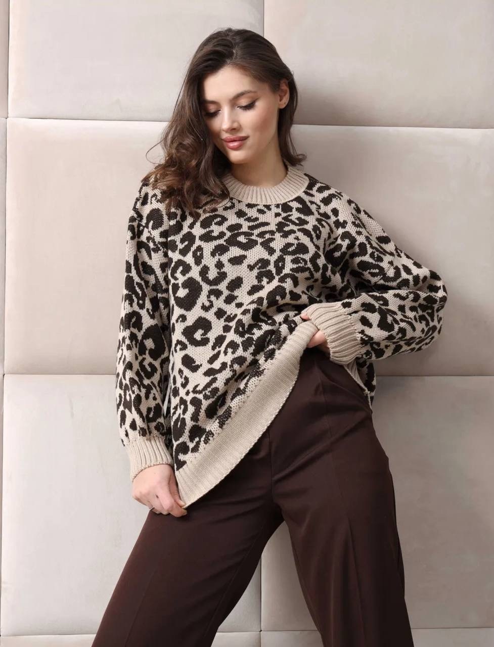 женский свитер с перекр.,свитер с принтом,вязаные свитера,свитера женские,свитер для женщин