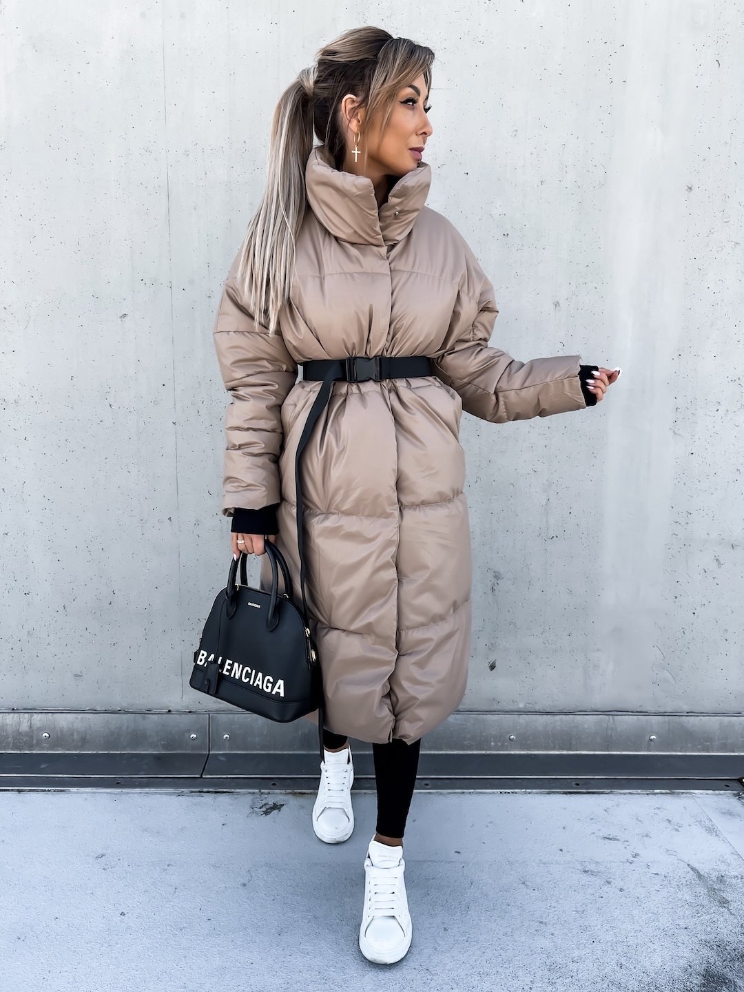 пуховик бежевый,зимний пуховик,пальто пуховик,пуховик,куртка женская