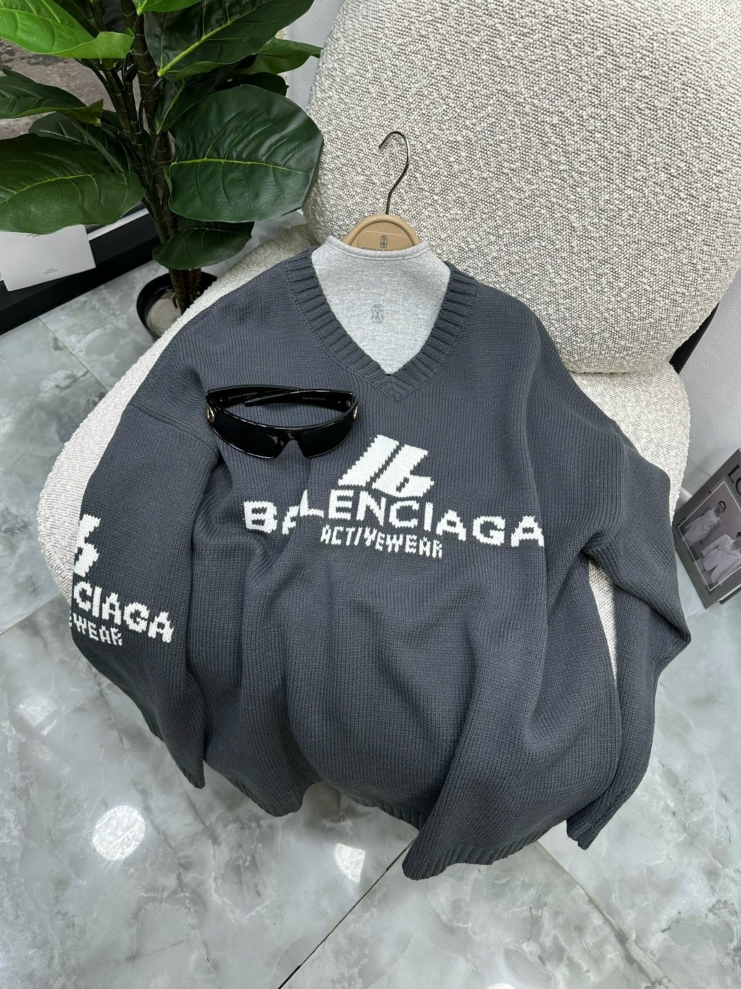 баленсиага свитер,баленсиага красная толстовка,свитер баленсиага мужской,свитер balenciaga,красный свитер баленсиага