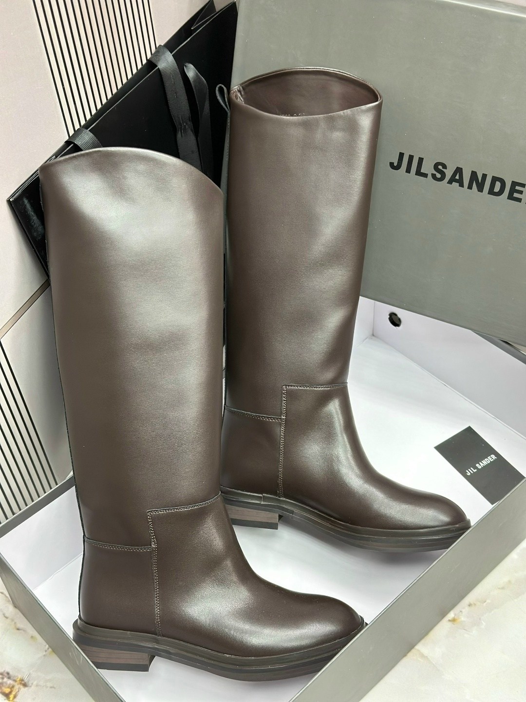 сапоги женские,женские сапоги jil sander черные кожаные,сапоги,женские демисезонные сапоги,