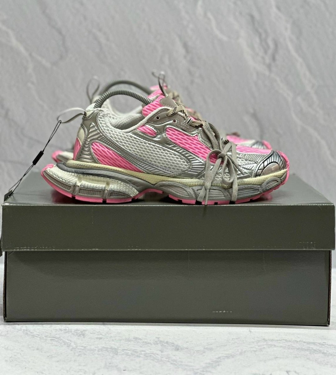 серо-розовые женские кроссовки 3xl balenciaga,женские кроссовки balenciaga,кроссовки balenciaga,женские кроссовки balenciaga 3xl серебристые с розовым,кроссовки balenciaga 3xl chunky розовый серый