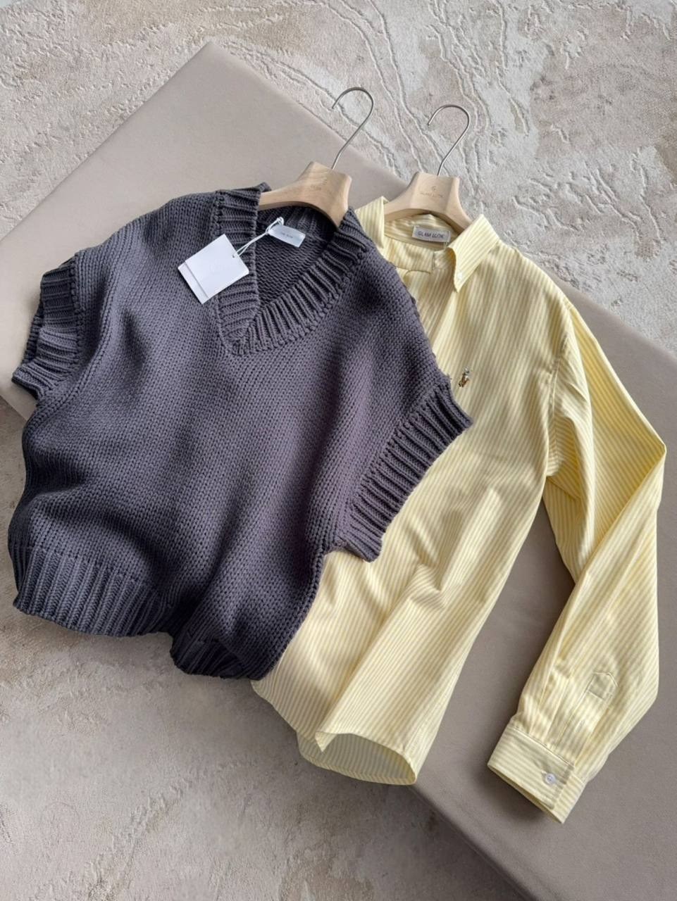 жилет вязаный трикотажный безрукавка beige island,вязаный жилет,жилет вязаный трикотажный безрукавка в офис beige island,женский вязаный жилет,жилет с трикотажной вставкой