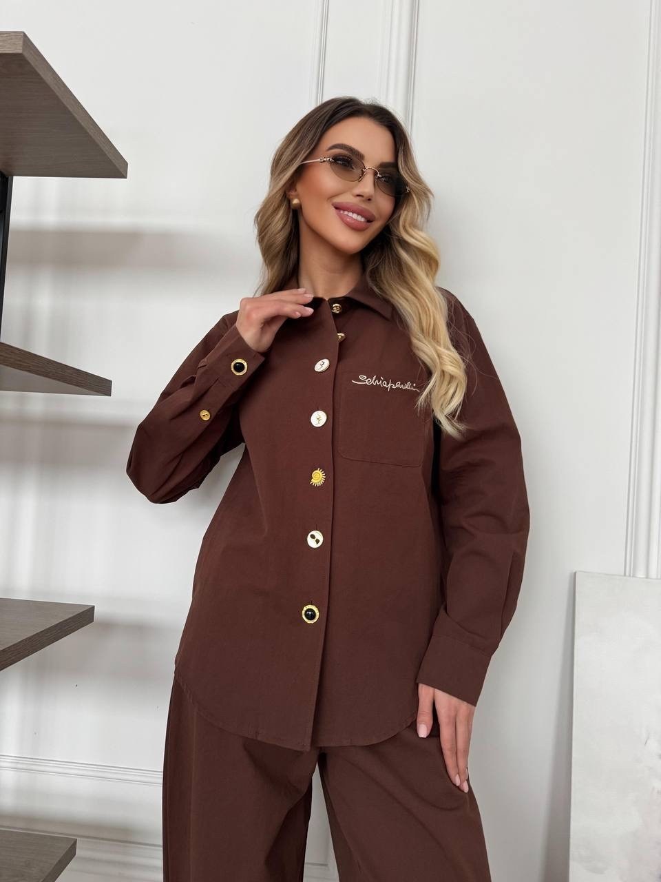 стильные костюмы,коричневый костюм,костюм с брюками,костюм с брюками и рубашкой,женские костюмы