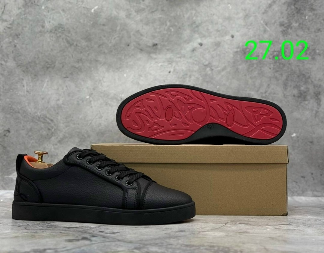 черные мужские кожаные кроссовки louis junior christian louboutin,кожаные кеды louis junior christian louboutin,кроссовки christian louboutin louis junior flat low black,кроссовки christian louboutin,