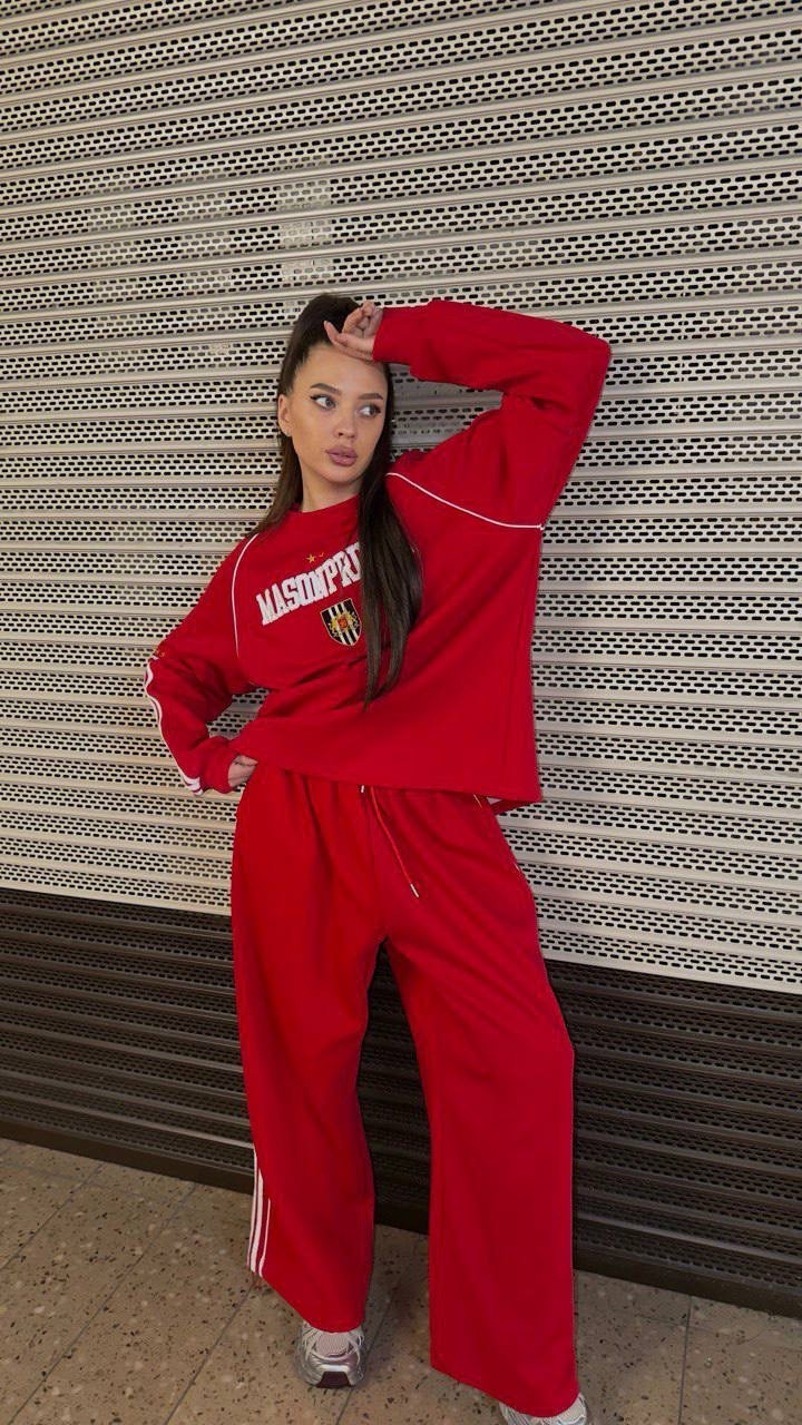 костюм спортивный,женский спортивный костюм,костюм женский,спортивный костюм для женщин,костюм спортивный красный