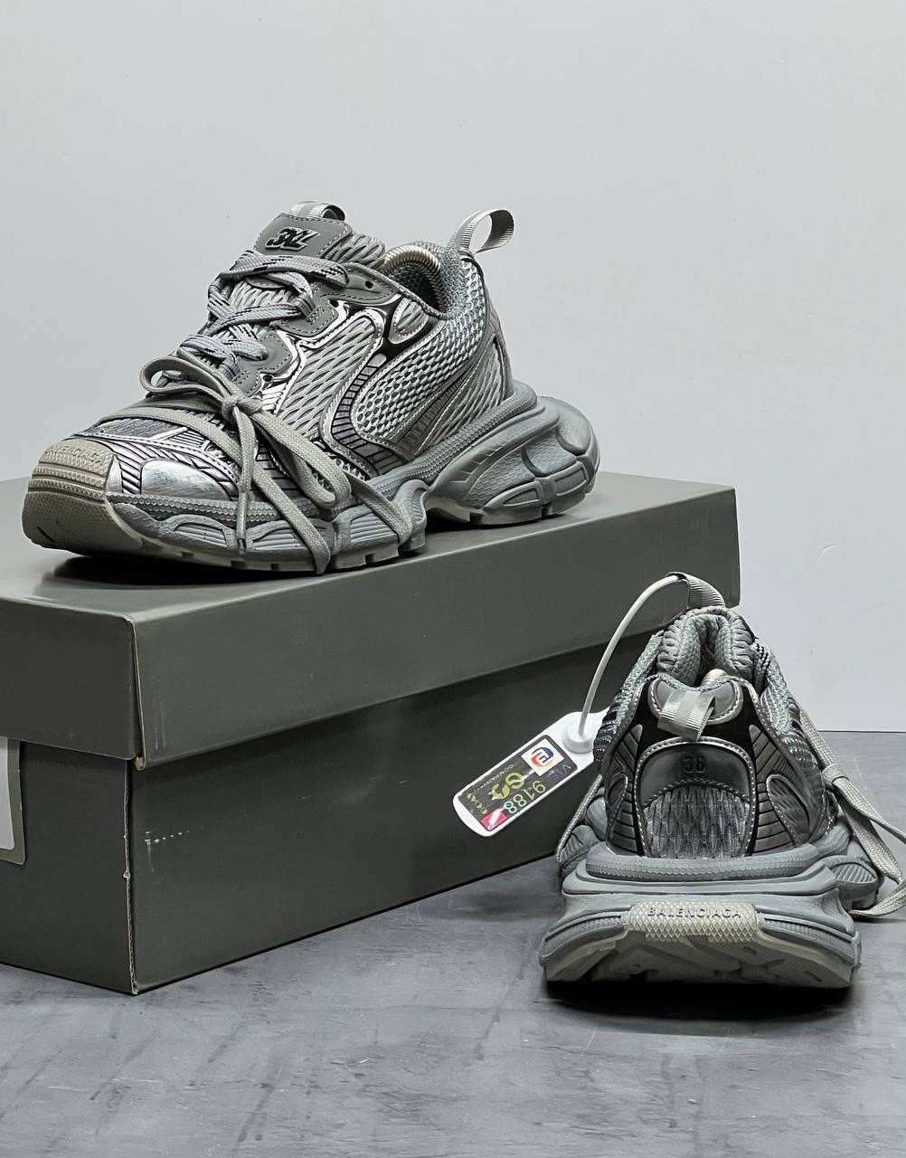 кроссовки balenciaga 3xl daddy серый/серебристый,женские кроссовки balenciaga 3xl серебристый серый,кроссовки balenciaga,кроссовки в стиле balenciaga copy 1:1,мужские массивные кроссовки balenciaga 3x
