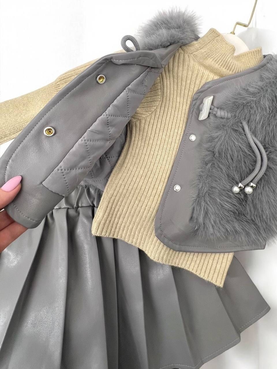 жилет для девочек,сарафан детский,юбка для девочки,жилеты детские,ребенок