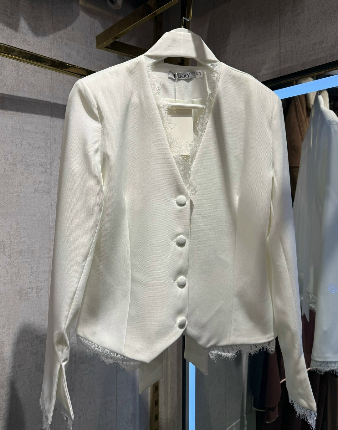 платье пиджак с кружевом,платье пиджак с гипюром,платье пиджак чрное женское с кружевом,черное платье с пиджаком,атласная юбка