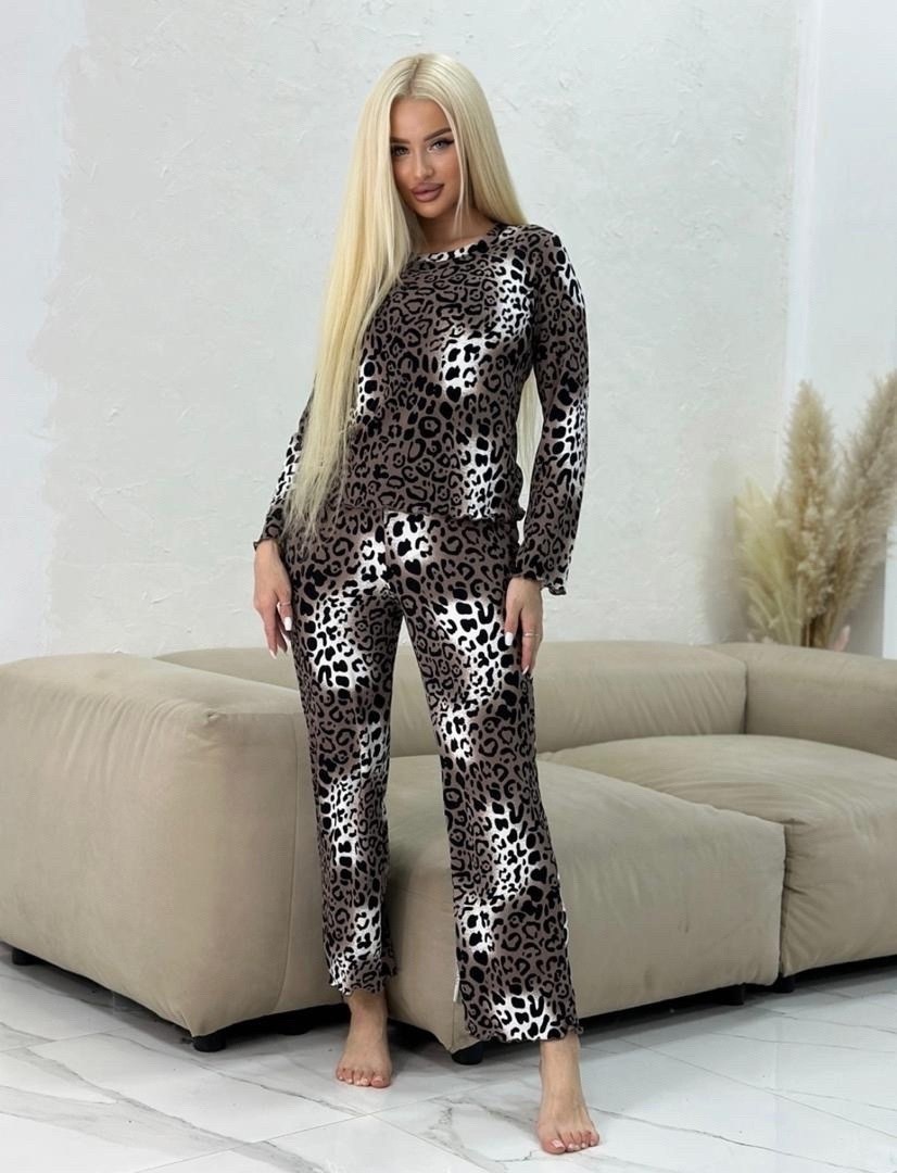пижама со штанами,пижама женская,пижама вискоза,спортивный костюм теплый брючный леопардовый majiko,одежда для дома