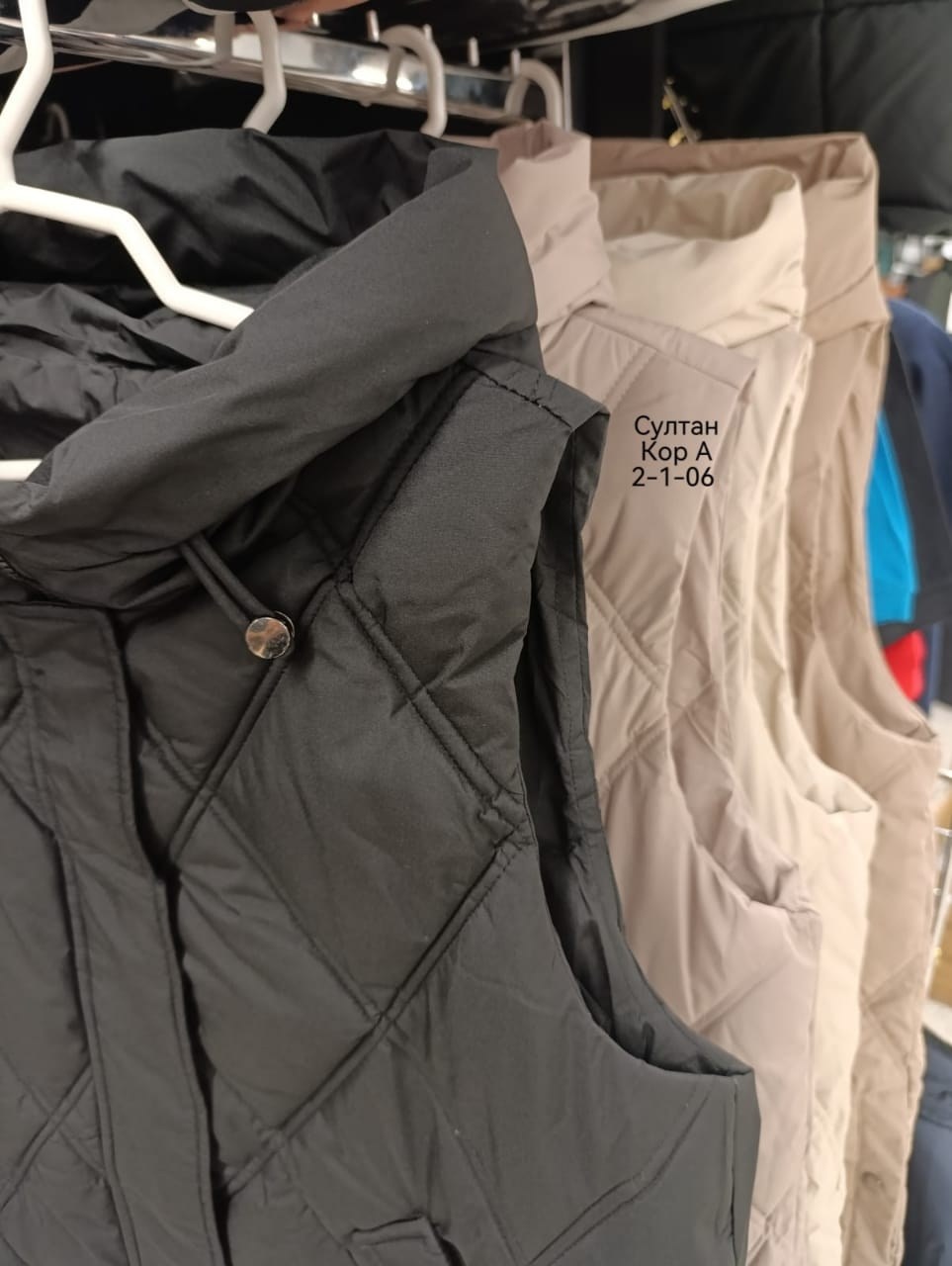 женские жилеты,жилетка удлиненная,жилетка женская,жилетка,теплый жилет